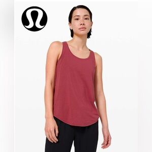 Lululemon Women's Sleeveless T-Shirt in Chianti, Size 8